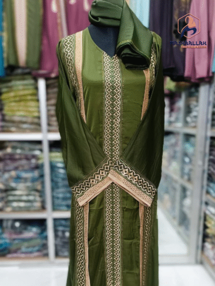 প্রিমিয়াম জাফরান কাপড়ের এমব্রডারি ৩ পেনেল